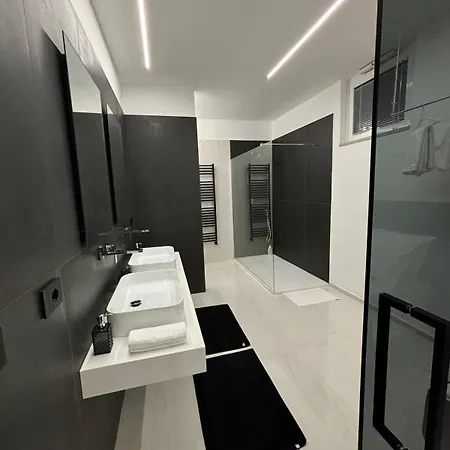 White Luxury * Stornara